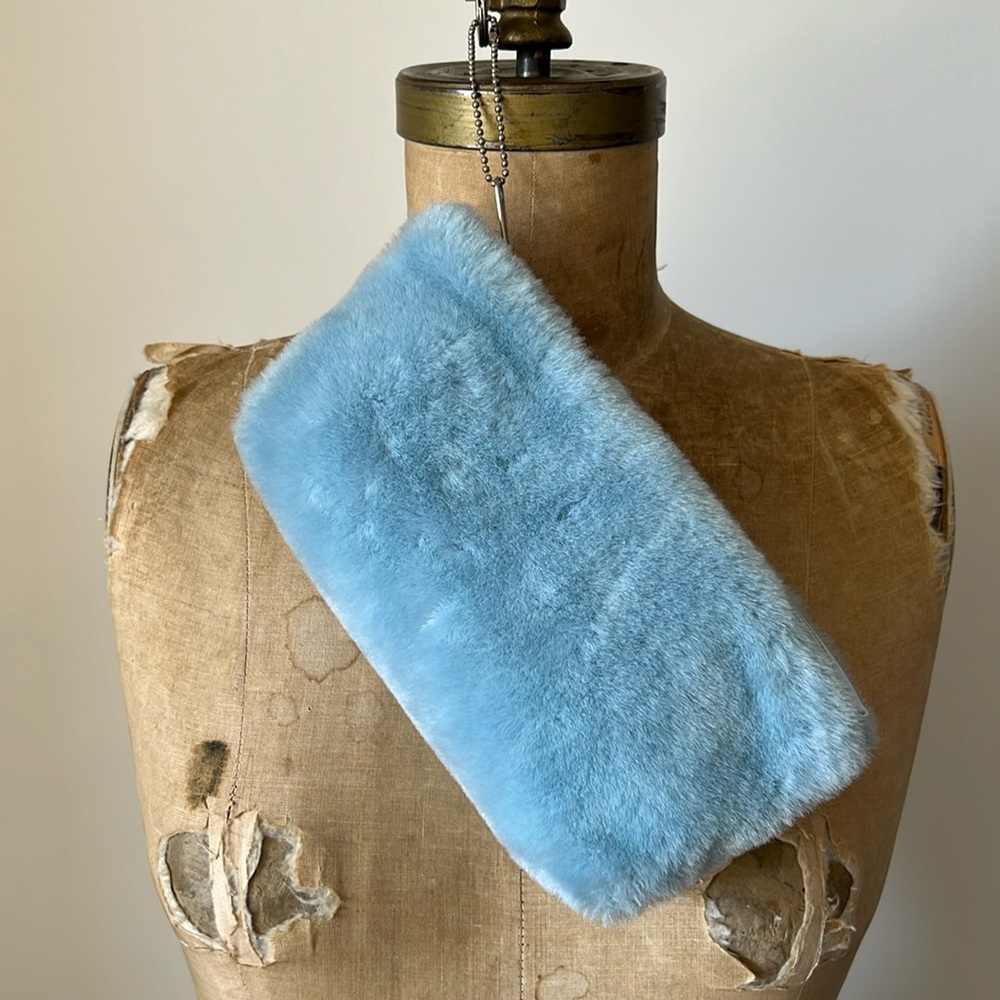 Vintage 80s/90s blue faux fur wristlet